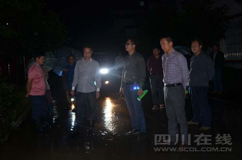 泸州泸县秋雨连降致九曲河水暴涨 两镇遭洪灾(图3) 泸州泸县秋雨连降致九曲河水暴涨 两镇遭洪灾(图3)