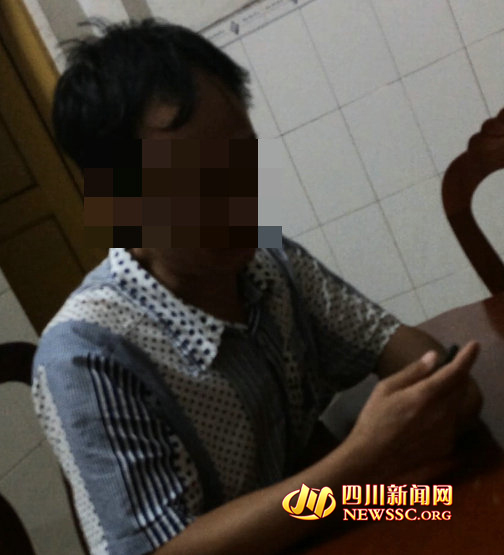 泸州一医生偷拍浴室被发现&nbsp;称为自拍与妻共浴(图2)