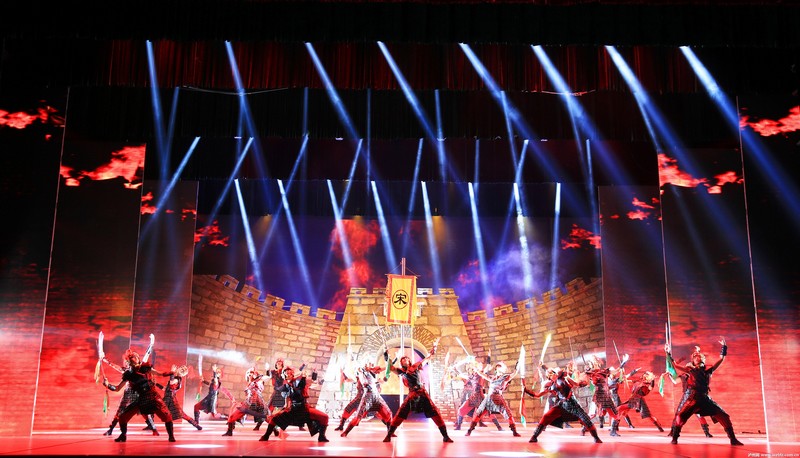 泸州大型历史音舞诗画剧《天赐泸州》首演成功(图3) 泸州大型历史音舞诗画剧《天赐泸州》首演成功(图3)