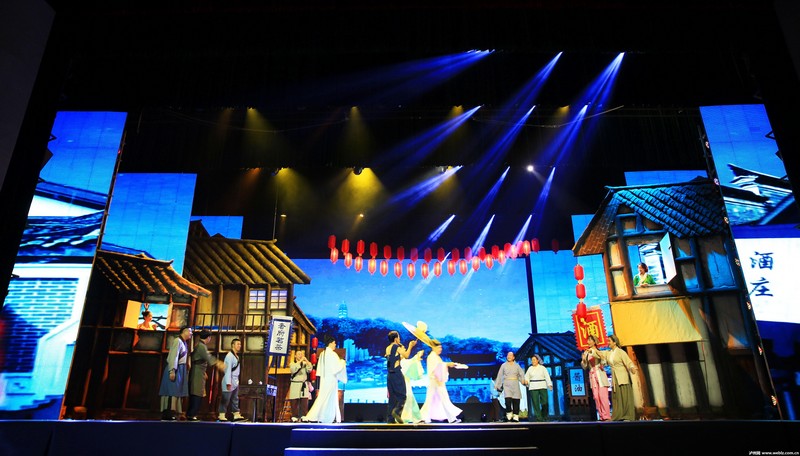 泸州大型历史音舞诗画剧《天赐泸州》首演成功(图2) 泸州大型历史音舞诗画剧《天赐泸州》首演成功(图2)