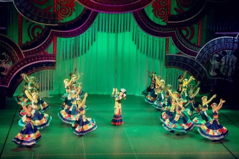 泸州大型历史音舞诗画剧《天赐泸州》首演成功(图5) 泸州大型历史音舞诗画剧《天赐泸州》首演成功(图5)