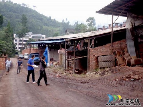 合江县福宝国土资源所做好国庆节前地质灾害防范工作(图2)