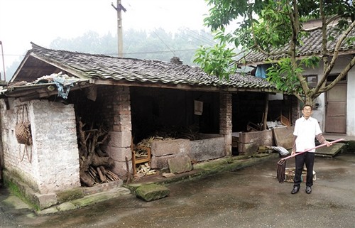 内江养老现状公、私、社:老人站在"三岔路"口(图2) 内江养老现状公、私、社:老人站在"三岔路"口(图2)