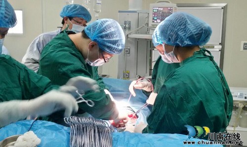 泸医附院“服务百姓 健康行动”之援藏医疗篇(图3) 泸医附院“服务百姓 健康行动”之援藏医疗篇(图3)