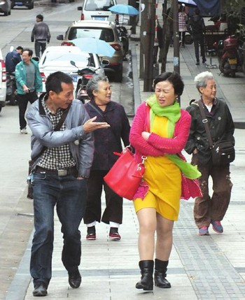 川南气温陡降10℃ 未来两天气温将小幅回升(图3) 川南气温陡降10℃ 未来两天气温将小幅回升(图3)
