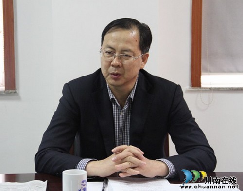 四川省国税局总审计师张宏征到龙马潭区国税局调研税收工作(图4)