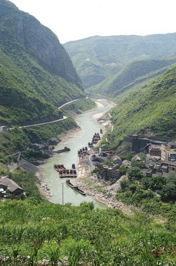 泸州将投12亿治理赤水河 涉及8大类共86个项目(图1) 泸州将投12亿治理赤水河 涉及8大类共86个项目(图1)
