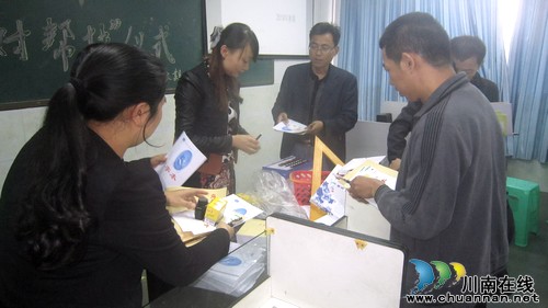 天仙镇学校：教师勤练基本功&nbsp;书香浓郁满校园(图1)