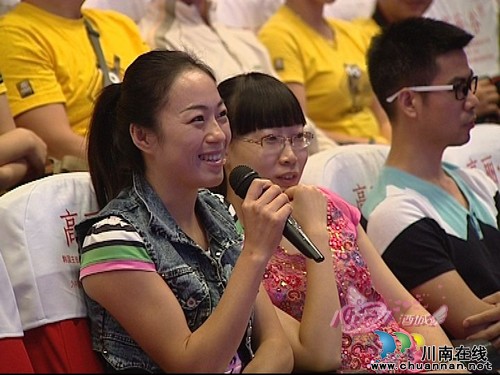 黄跃蓉作客心动酒城&nbsp;为五位男嘉宾加油(图1)