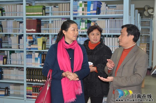 泸州医学院职工书屋获泸州市总工会授牌(图2) 泸州医学院职工书屋获泸州市总工会授牌(图2)