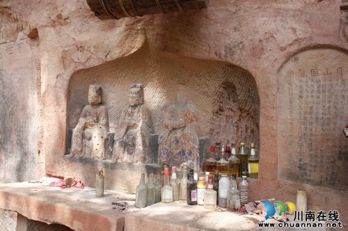 泸州古蔺发现明朝石窟寺 距今481年(图)(图2) 泸州古蔺发现明朝石窟寺 距今481年(图)(图2)