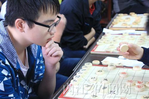 内江举办首届中小学生象棋赛(图4) 内江举办首届中小学生象棋赛(图4)