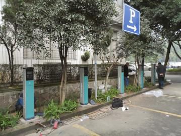 泸州市新能源充电桩将增加至&nbsp;30&nbsp;个(图)(图1)