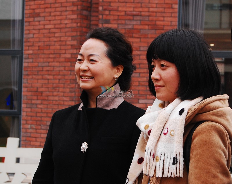 “彭妈妈”(图1)