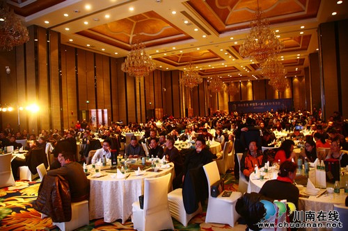 仙潭集团年份潭酒成都酒会第二场火热开启(图2) 仙潭集团年份潭酒成都酒会第二场火热开启(图2)
