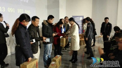 仙潭集团创新推出年份潭酒&nbsp;亮相广州引关注(图3)