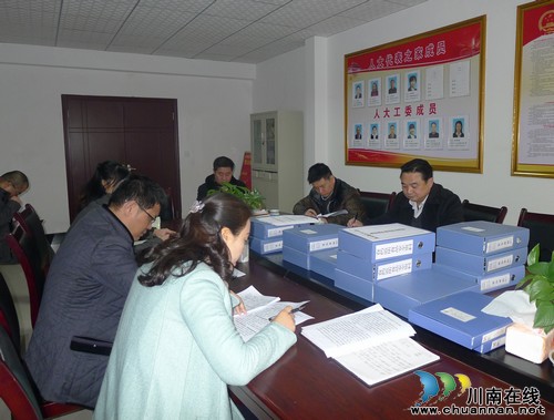 泸州市安监局督查张坝景区安全生产工作(图1) 泸州市安监局督查张坝景区安全生产工作(图1)