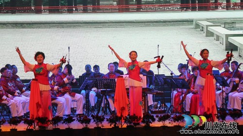 2015年泸州市新年音乐会奏响泸州民乐团当主力(图3)