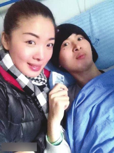 宜宾最美姐姐:一天打3份工&nbsp;男友悔婚仍原谅(图1)