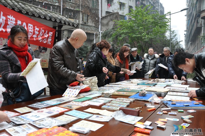 泸州：6万余枚“火花”在城垣绽放（图）(图1)