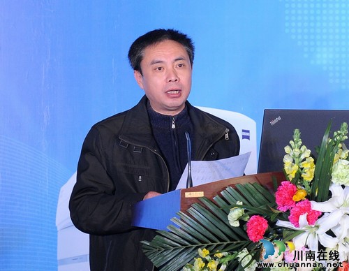 泸医附院"全飞秒"手术给"近视族"带来了福音(图3) 泸医附院"全飞秒"手术给"近视族"带来了福音(图3)