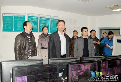 省卫计委莅临泸医附院检查指导安全工作(图2)