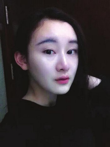泸州“考艺女神”&nbsp;向偶像“范爷”奔跑（图）(图3)