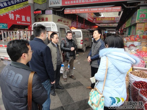 泸州市统计局深入企业调研节前消费情况(图1)