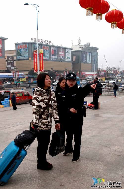 泸州:24小时值班值守畅通“回家路”(图7)