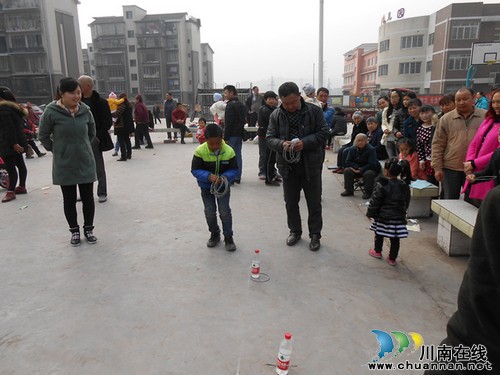 彭湾社区:新春游园活动热闹非凡(图2) 彭湾社区:新春游园活动热闹非凡(图2)
