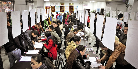 内江:我们不想出去了, 家乡打工更划算!(图1) 内江:我们不想出去了, 家乡打工更划算!(图1)