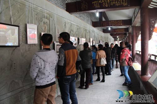 泸州：叙永首届女子硬笔书法展亮相鱼凫古街(图3)