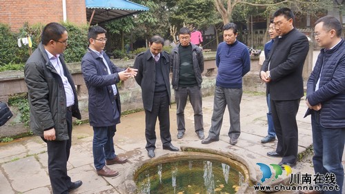 县委常委、宣传部长颜习林到立石镇调研玉龙湖景区旅游开发(图1) 县委常委、宣传部长颜习林到立石镇调研玉龙湖景区旅游开发(图1)
