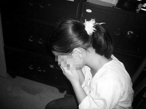 13岁少女被拐卖淫 泸州警方历时4月解救11少女(图1) 13岁少女被拐卖淫 泸州警方历时4月解救11少女(图1)