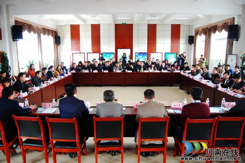 泸州纳溪成立纳税人学校校委会 启动税收宣传公益行动(图4) 泸州纳溪成立纳税人学校校委会 启动税收宣传公益行动(图4)