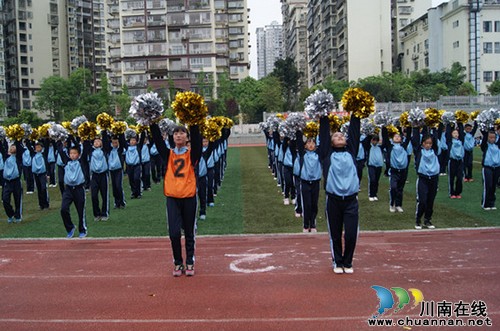 泸州十八中广播操比赛圆满落幕(图2)