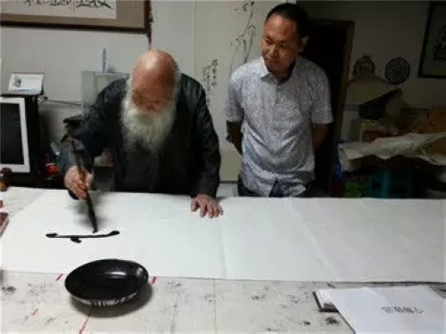 中国“铁线狂草第一人”倪为公13日在泸仙逝(图2) 中国“铁线狂草第一人”倪为公13日在泸仙逝(图2)