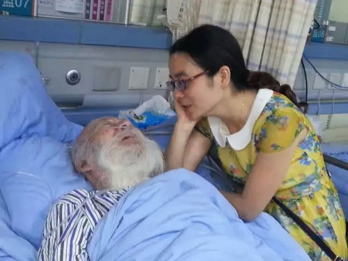 中国“铁线狂草第一人”倪为公13日在泸仙逝(图1) 中国“铁线狂草第一人”倪为公13日在泸仙逝(图1)
