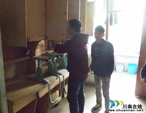 泸县一中：增强师生安全意识,营造校园安全环境(图2)