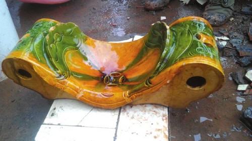 宜宾古墓现清朝瓷枕(图1)