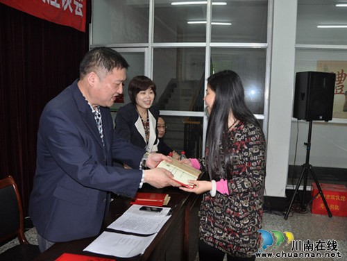 泸州市殡仪馆召开“给天堂亲朋一封信”获奖座谈会(图2) 泸州市殡仪馆召开“给天堂亲朋一封信”获奖座谈会(图2)