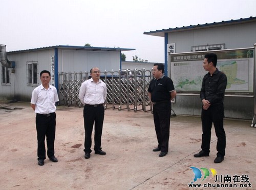 泸州:合江县委常委、组织部长郑勇赴食品工业园调研(图1) 泸州:合江县委常委、组织部长郑勇赴食品工业园调研(图1)