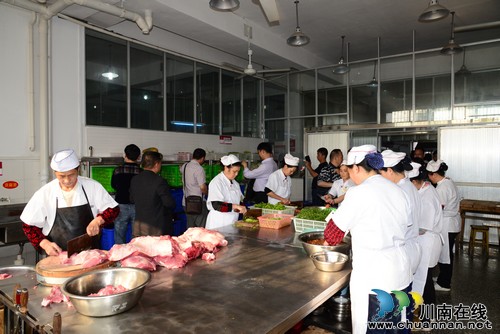 泸州建校打造食堂标准化建设的“建校标准”(图3)