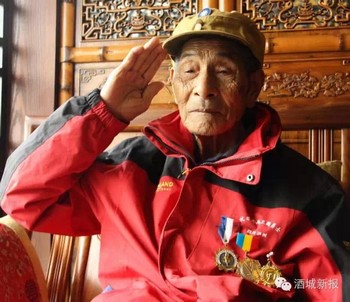 关注泸州画家齐聚纳溪&nbsp;为抗战老兵画像(图5)
