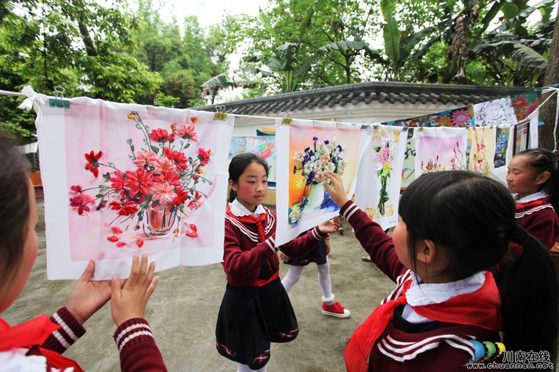 泸州龙马潭区:小学生艺术节开展(图3) 泸州龙马潭区:小学生艺术节开展(图3)