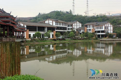 泸州张坝桂圆林公园商业街招商公告(图3) 泸州张坝桂圆林公园商业街招商公告(图3)