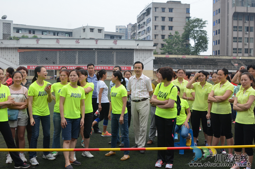 泸州市总工会举办女职工趣味运动会(图4)