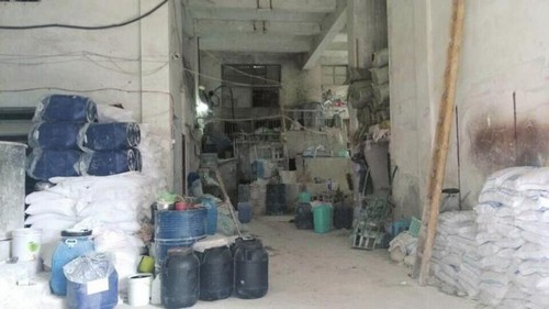 泸州一工人掉进涂料厂生产加工间搅拌机不幸身亡(图1) 泸州一工人掉进涂料厂生产加工间搅拌机不幸身亡(图1)