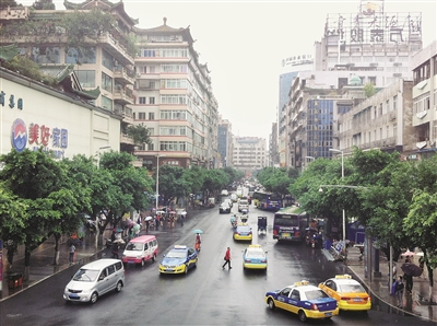 商圈？伤圈？——探访大观楼商圈陷“地段魔咒”（上）(图1)