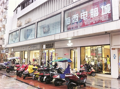 商圈？伤圈？——探访大观楼商圈陷“地段魔咒”（上）(图3)